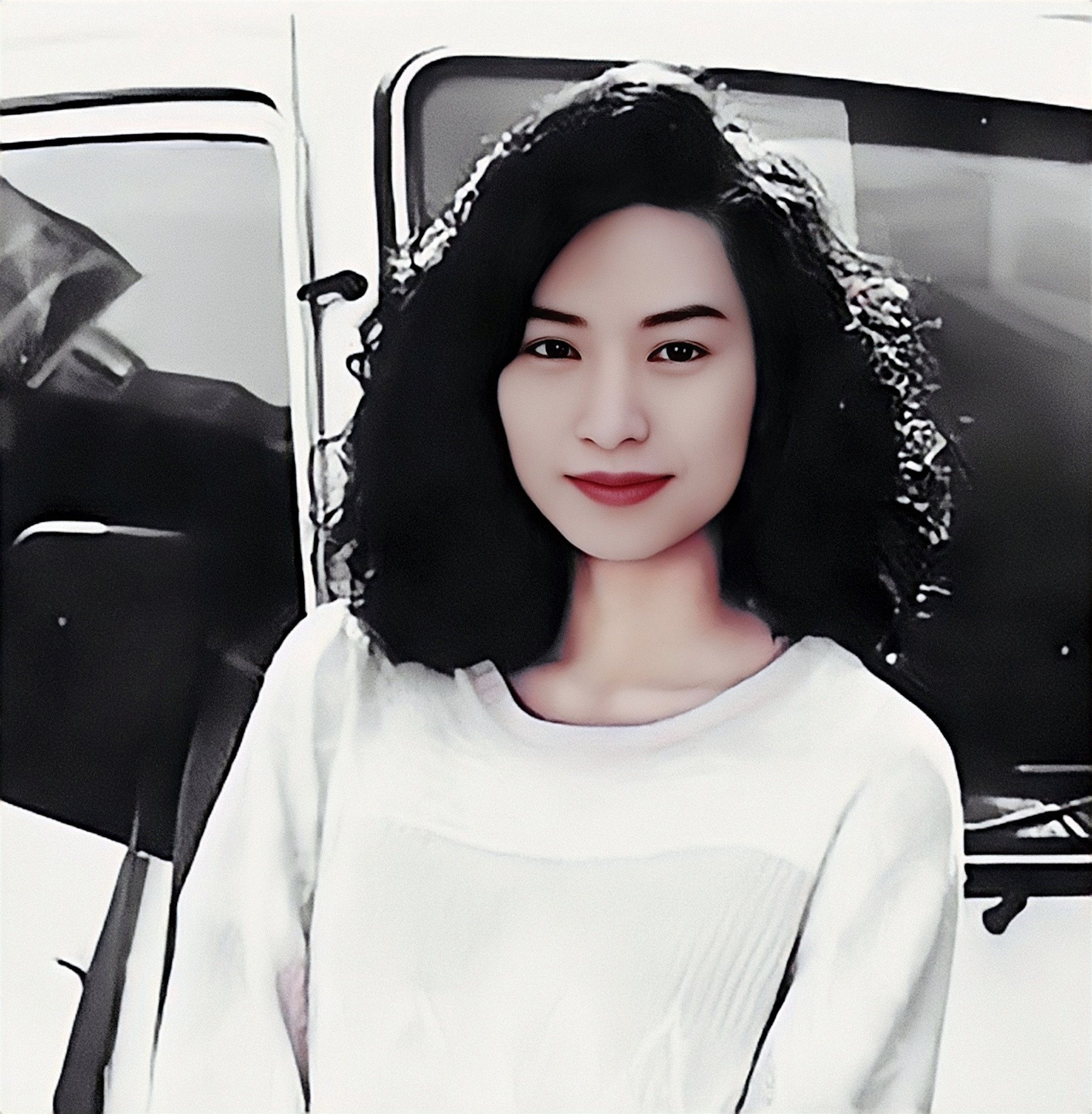 邝美云的现任老公是哪个,港台女神邝美云