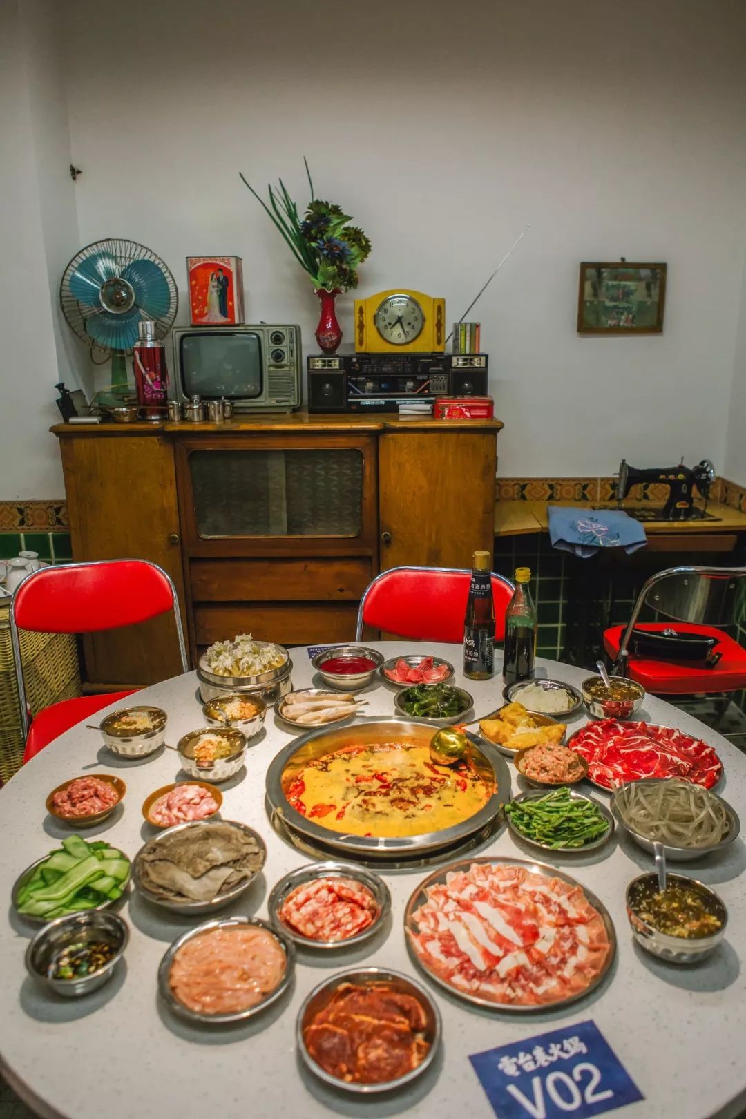 太原老字号火锅店,成都网红店排队4000多桌