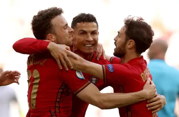 c罗天神下凡狂轰2粒点球,c罗生涯十佳点球