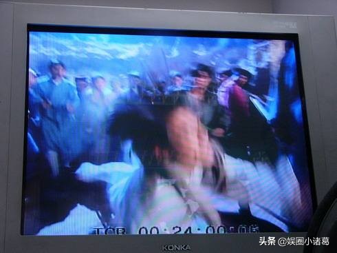 他在86版西游记片酬最高，曾被谢霆锋张卫健打住院，今卖卤肉为生