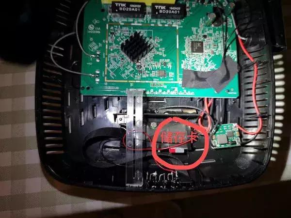 做spa被直播住酒店发现摄像头，还有姑娘租房被*拍偷**了半年