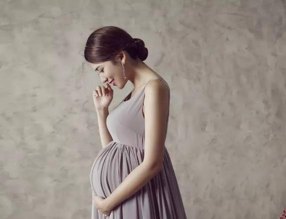 孕早期除了补叶酸还要补什么,中老年人补叶酸怎么补