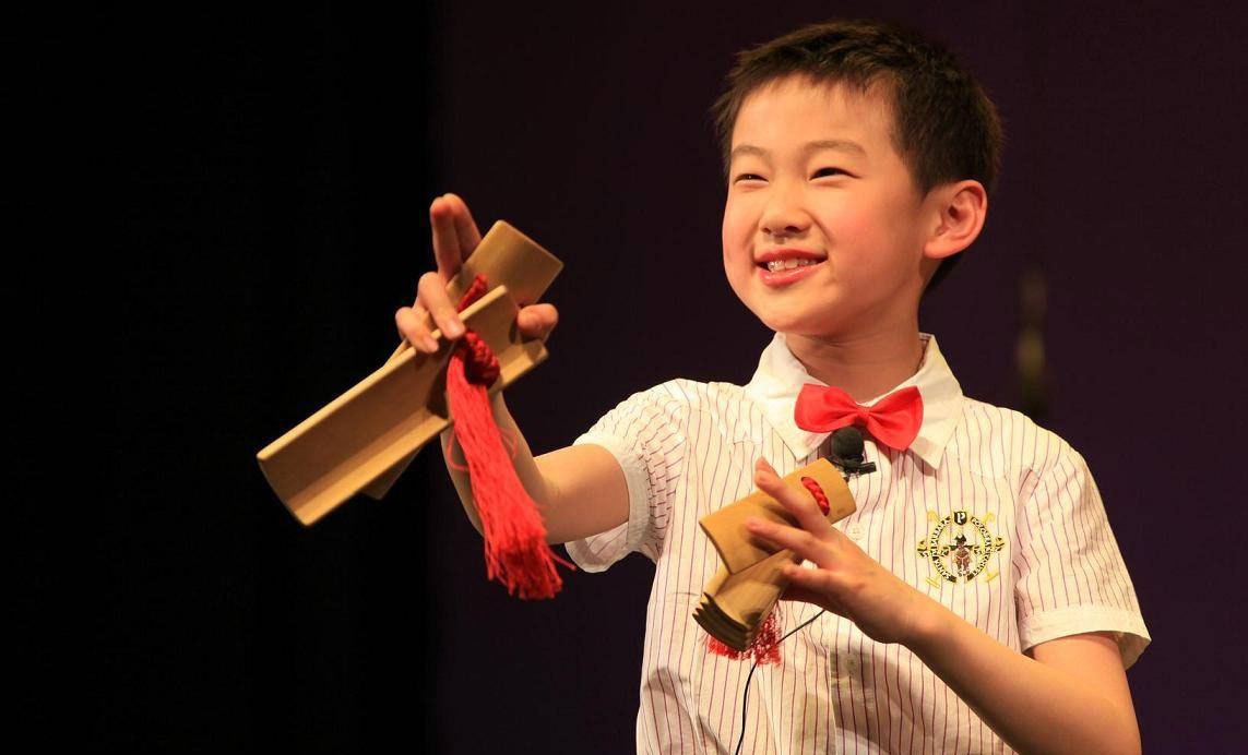 孩子说话总是拐弯抹角什么原因,孩子说话太有条理