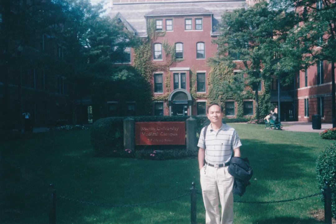 从乡村走出的骨科夫妻,未来的妇科男神