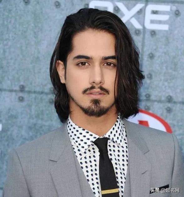 好听的欧式贵族英文名,男生英文名优雅贵族