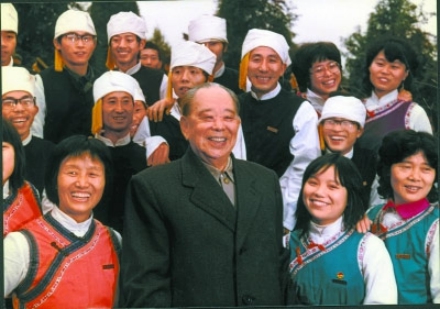 开国中将闻妻牺牲，另娶他人，解放后“亡妻”找上门，破镜重圆？