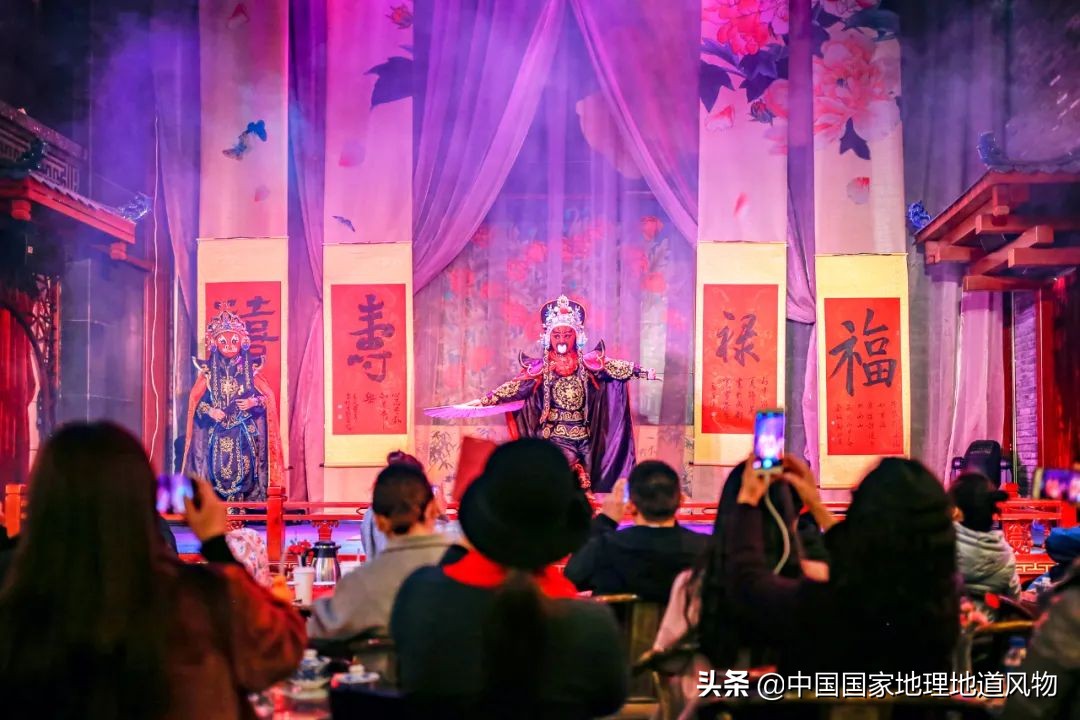 成都是一个安逸的地方吗,成都是个挺安逸的城市