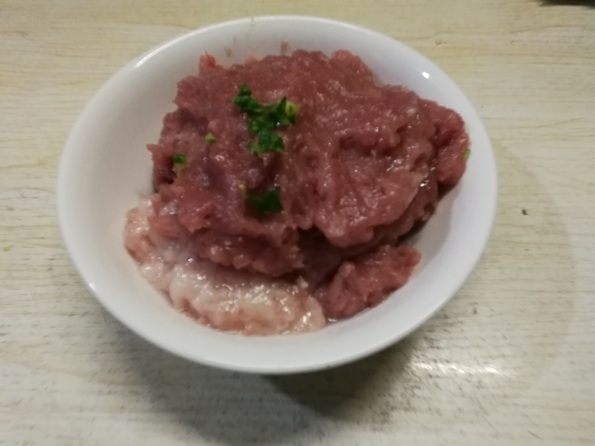 开馄饨店不会调馅，店主教你简单调馅方法，学会可以轻松开店