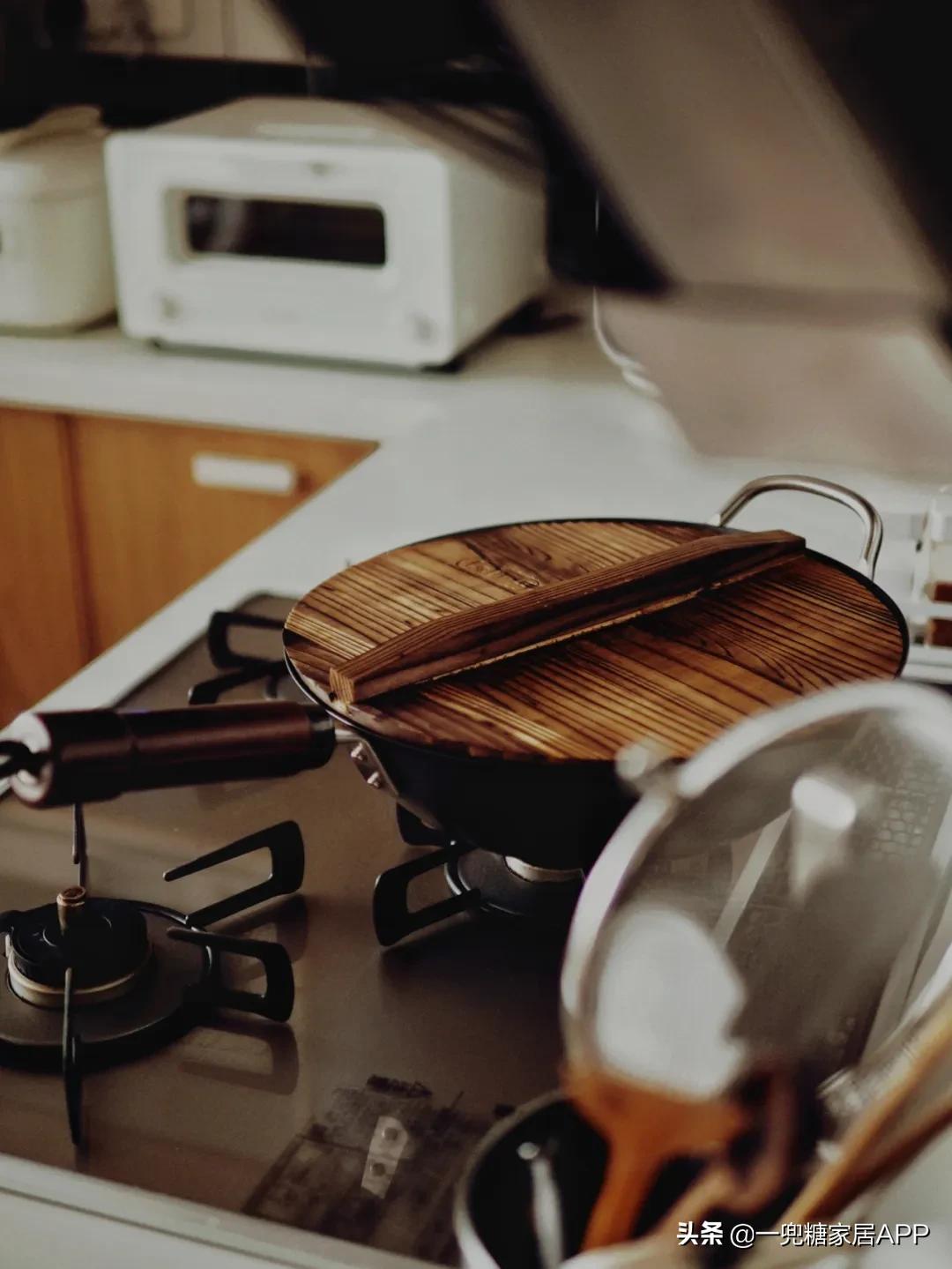 1.8米层高的房子,1.8米的个子住1.5米的房子