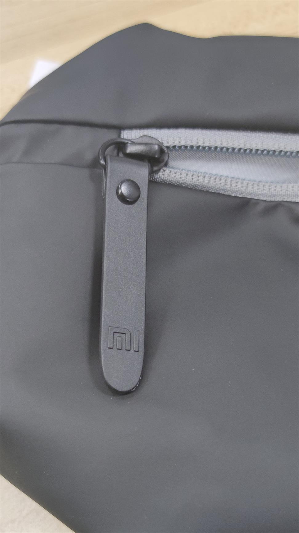 小米推出多功能运动休闲胸包69元,小米多功能都市胸包老款