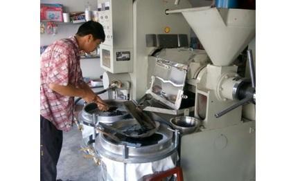 有了这台榨油机，屌丝也能逆袭白富美