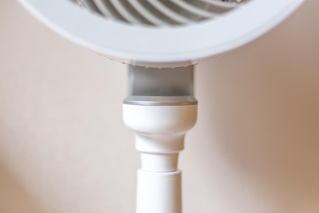 艾美特空调扇怎么用更凉快,空气循环扇让空调更凉快