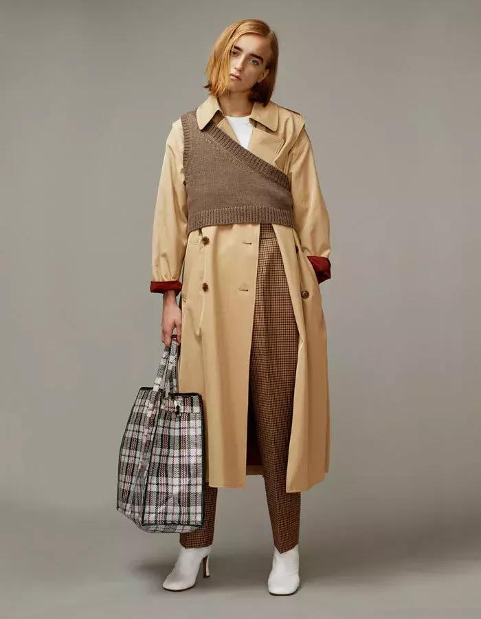 一到冬天，设计师就开始放飞自我，UGG出了一款“麻袋”？