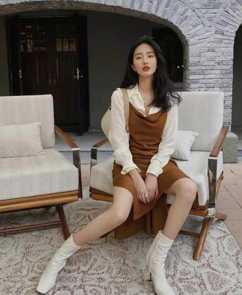 显脚小圆头鞋女,百搭小白鞋显脚小高级感方头