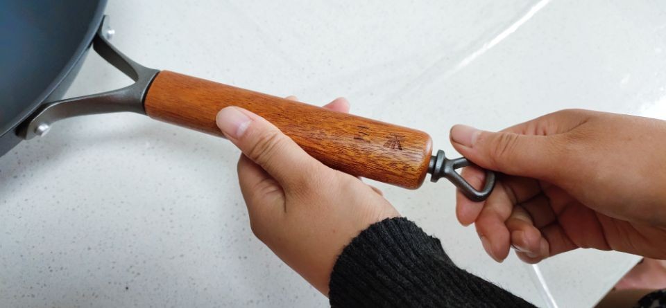 家用轻质无涂层铁锅,高纯零涂层铁锅