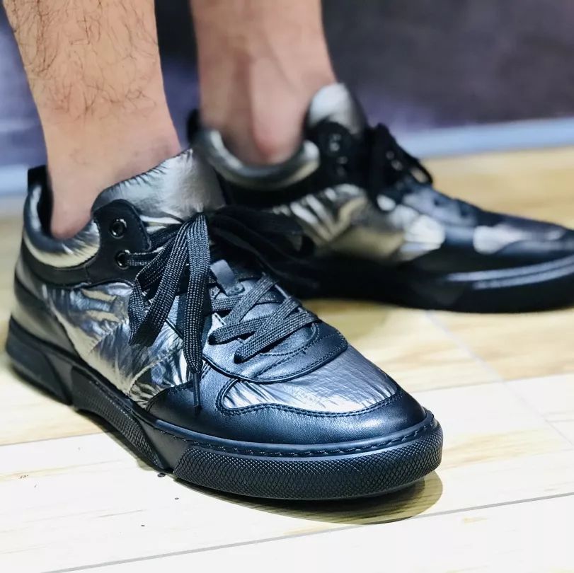 球场也是商场,球场是男人的战场