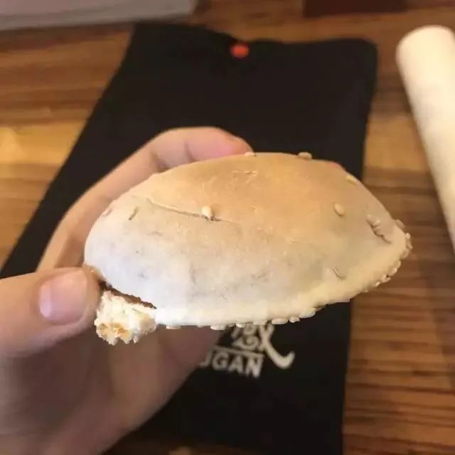 8090童年吃得起这4款零食 (既好吃又实惠的童年回忆零食)