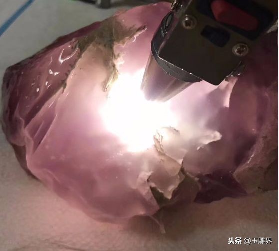 翡翠真实秘密,翡翠里的秘密