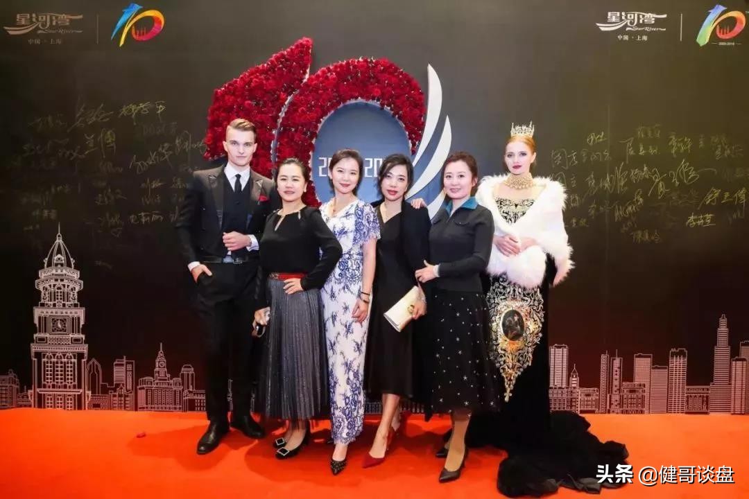 豪宅中的宾利，郎朗与大S等社会名流的选择——上海浦东星河湾