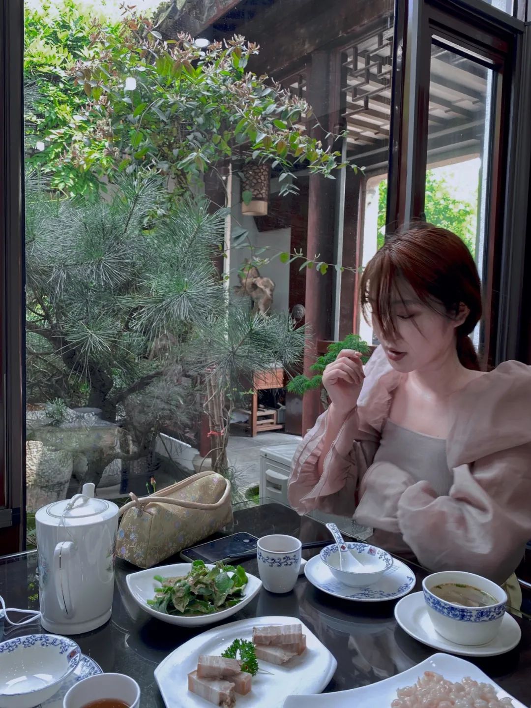 超有高级感的一款遮肉大衫,遮肉显瘦又洋气减龄大码衫