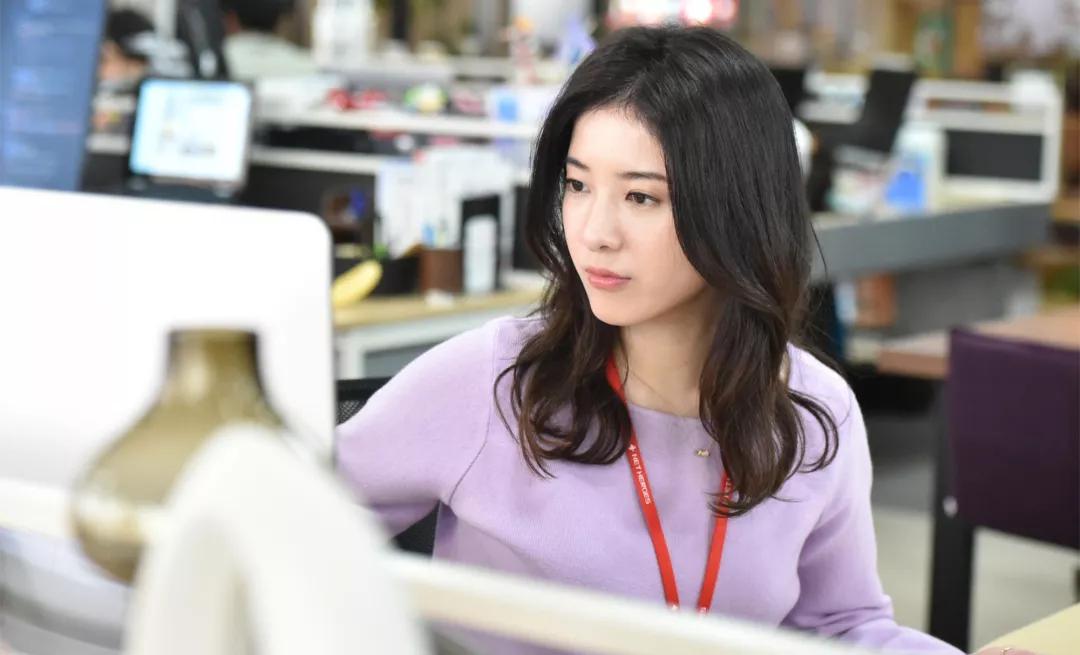 我到点下班素材,上班穿搭vs下班穿搭