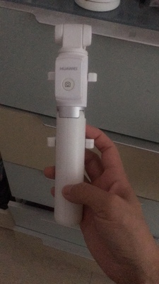 华为三脚架自拍杆af15怎么用,华为有线自拍杆的使用方法及操作