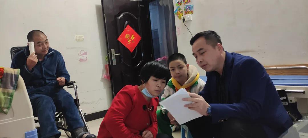 教育扶贫家访活动简讯,结对帮扶送温情入户慰问暖人心