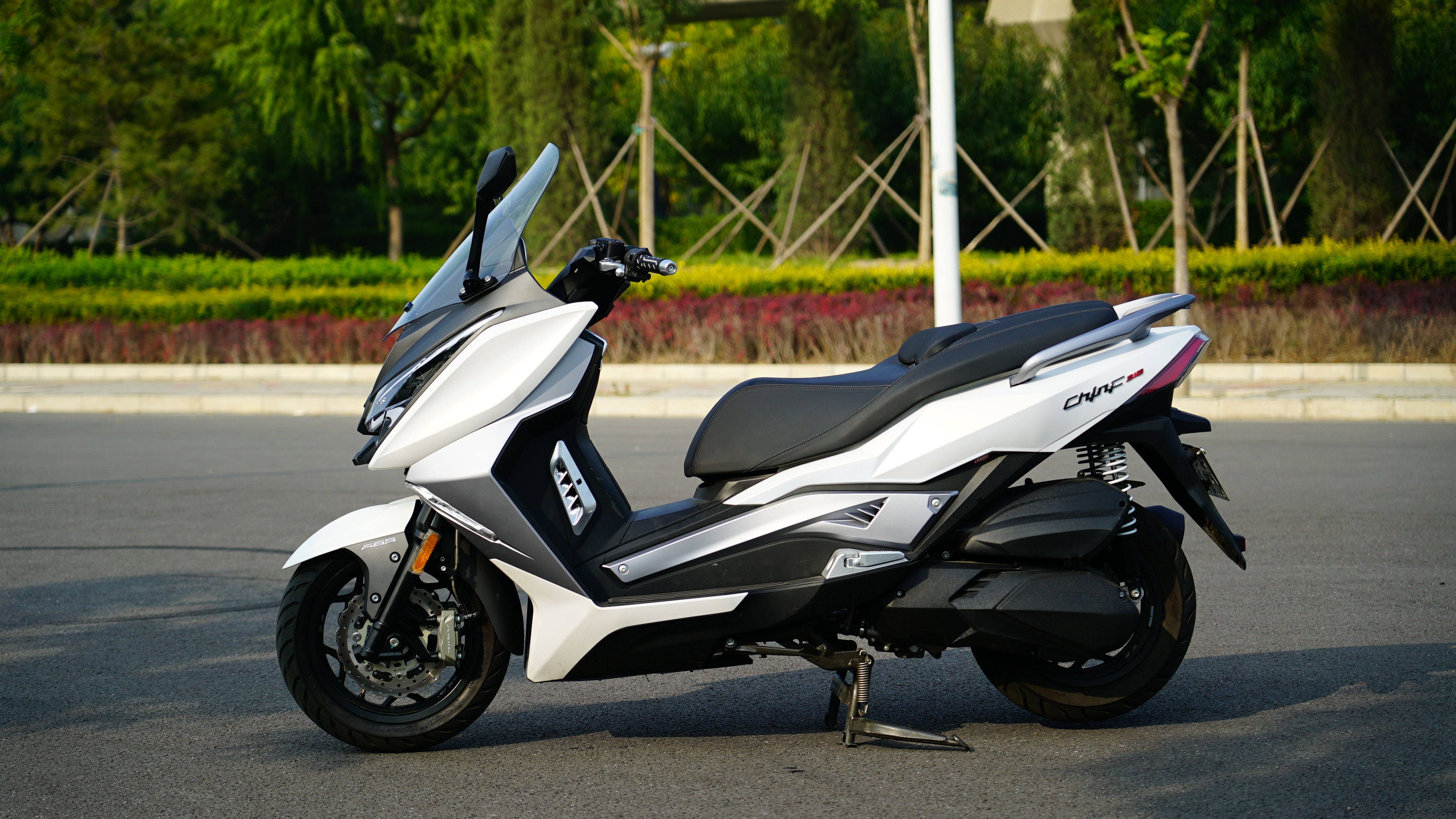 预算2到3万的250级别踏板,预算2万买什么踏板摩托车