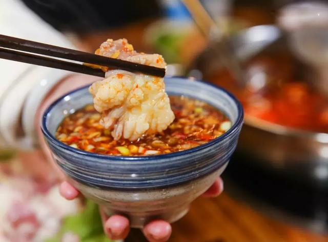 用3年干倒周边牛杂店！柳州80后“牛杂王”的逆袭之路