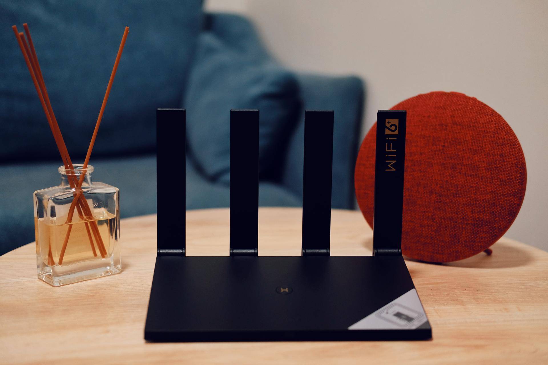 华为路由器ax3pro还值得入手吗,华为路由器ax3pro新款评测