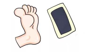 足贴变黑真的排湿气吗知乎,网上的足贴真的能排毒吗