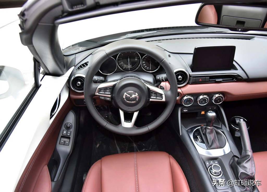 马自达3黑武士敞篷,马自达mx-5miata敞篷跑车2021款