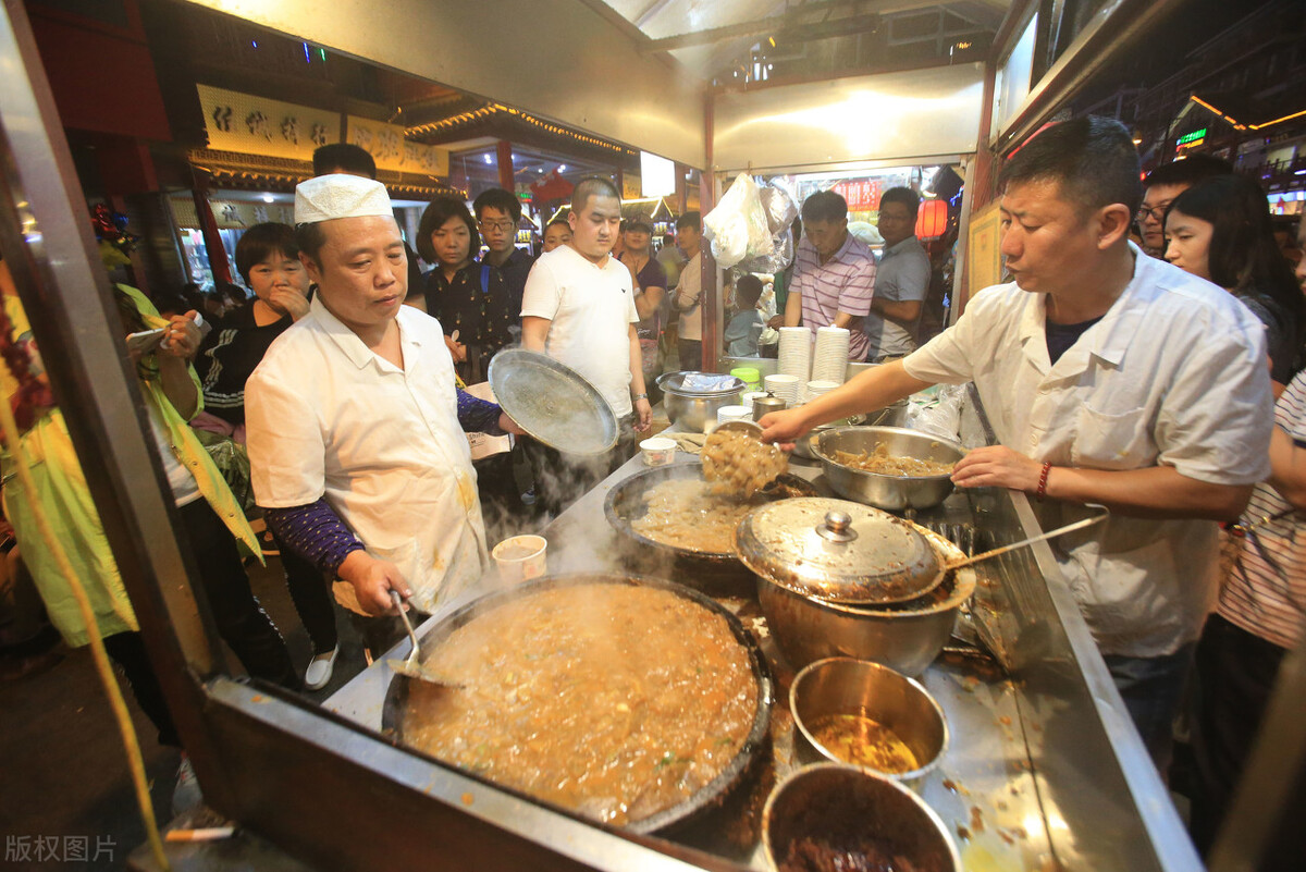 河北男人开小吃店，店火了却不干了，这才是清醒的人
