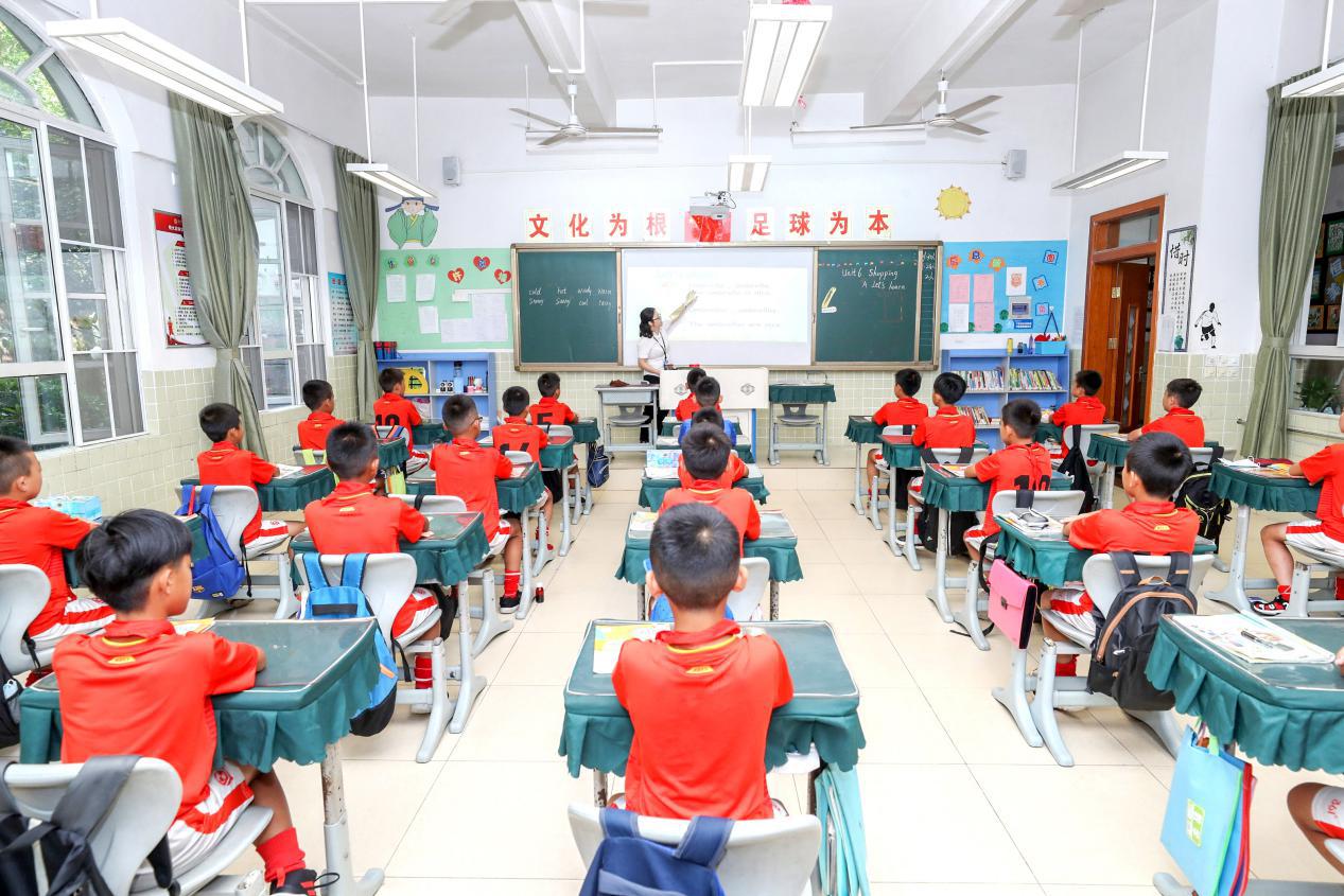 恒大足校冠绝中国青训,恒大足校助力中国足球发展