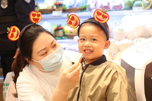 鲜丰水果升龙又一城店,鲜丰水果打造百城万店