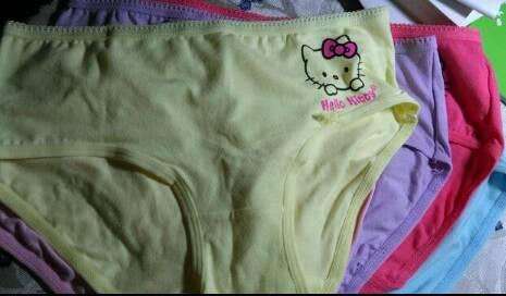 女孩子第一次例假是几岁,女孩第一次例假最佳年龄是几岁