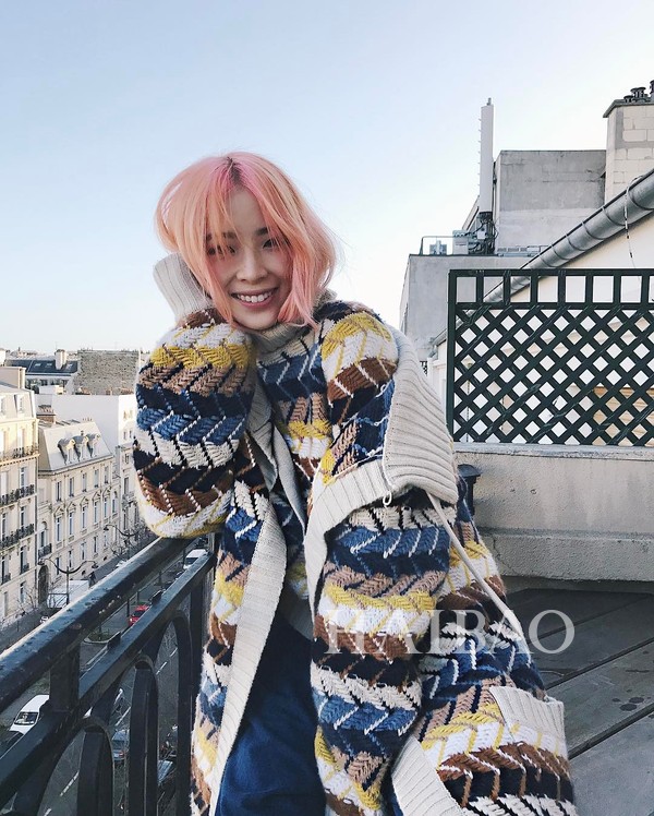 冬季毛衣如何叠穿显高级,宽松毛衣叠穿搭配