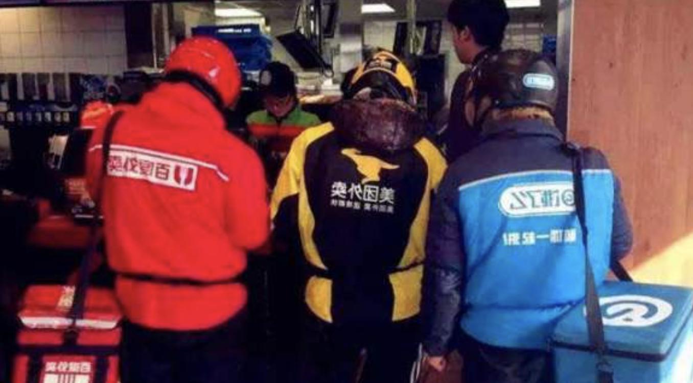 好看又好穿的冲锋衣测评,适合日常穿的户外冲锋衣