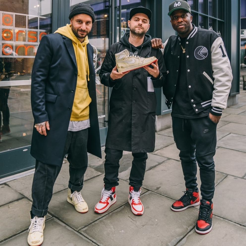 解构设计的爆款鞋,款式一模一样价格不一样的鞋