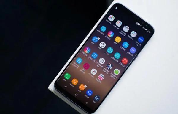 留学生被查手机,留学生在机场被拘捕