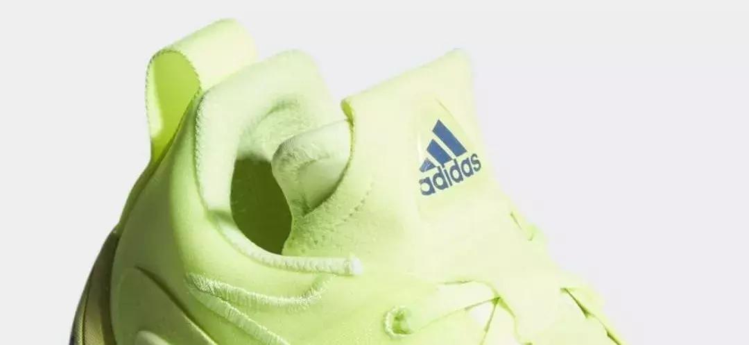 阿迪达斯天足签名鞋,阿迪团队鞋比签名鞋好吗