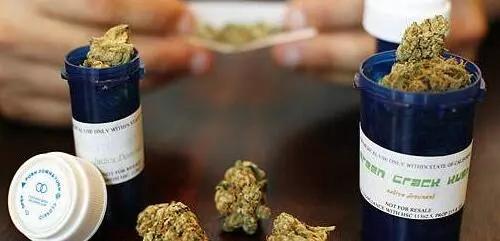 澳洲探望丈夫，却在海关处被当场扣押，这个疏忽很多人都犯过