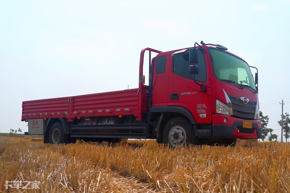 货厢更大动力更强，卧铺变双人床，领航ES5堪称麦客好伙伴