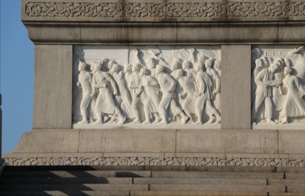 看了这个当代*安门天**和*安门天**广场介绍，去拍照都拍得底气十足了