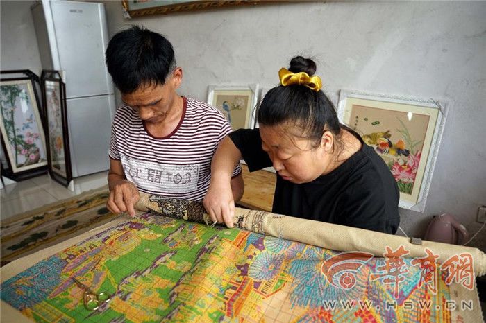 智力残疾人绣十字绣,十字绣残疾人西安