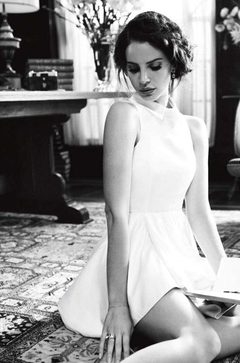 高智商空姐年薪300万,空姐工资10万一个月