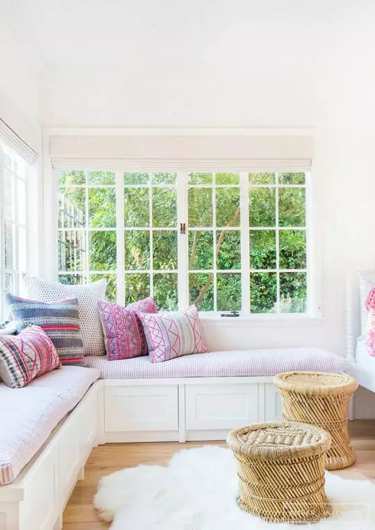 飘窗柜子设计最新效果图,飘窗柜子的最新设计