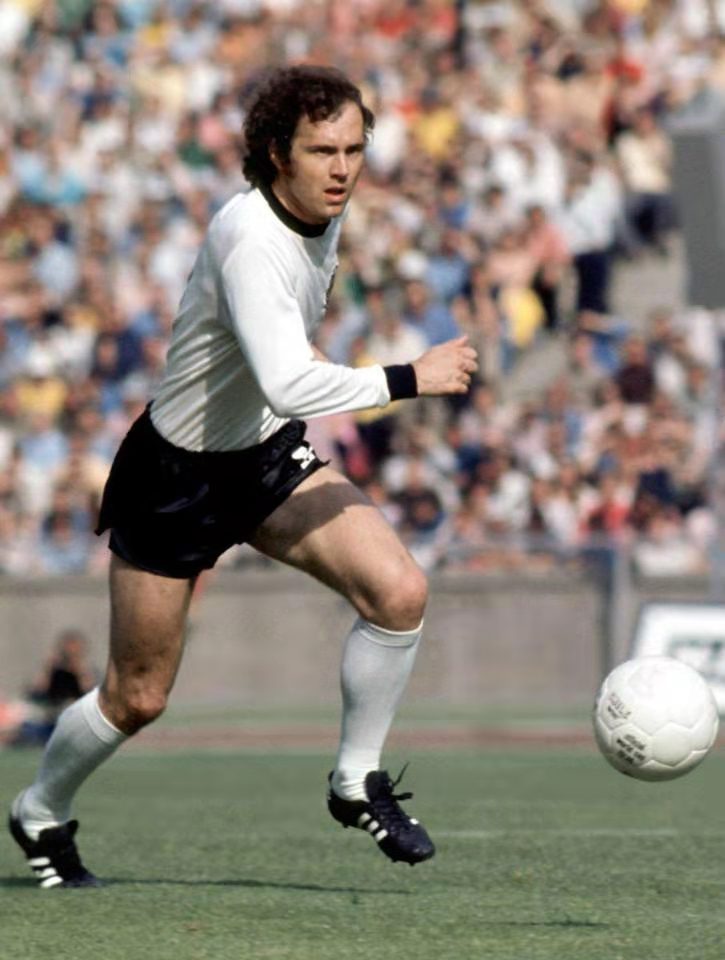 南美足球vs欧洲足球最佳阵容,欧洲足球现在哪个队最强