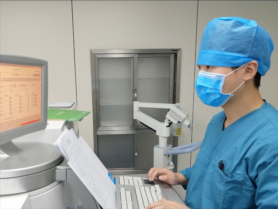 做近视手术是什么体验,近视手术体验