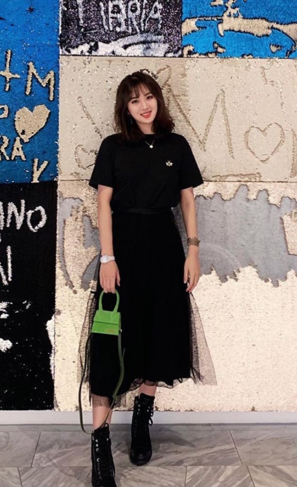 稍微高一点筒的马丁靴穿搭,drmartens马丁靴怎么搭配